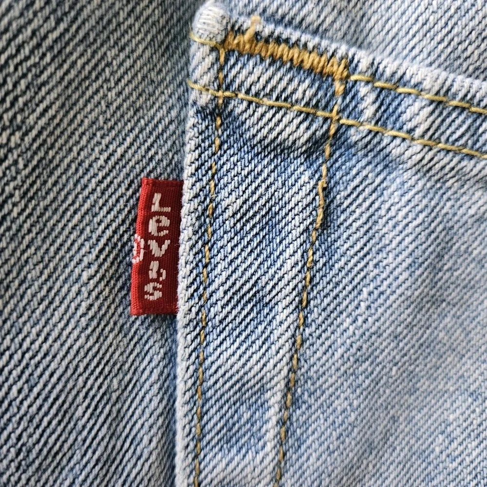 Levis pre owned